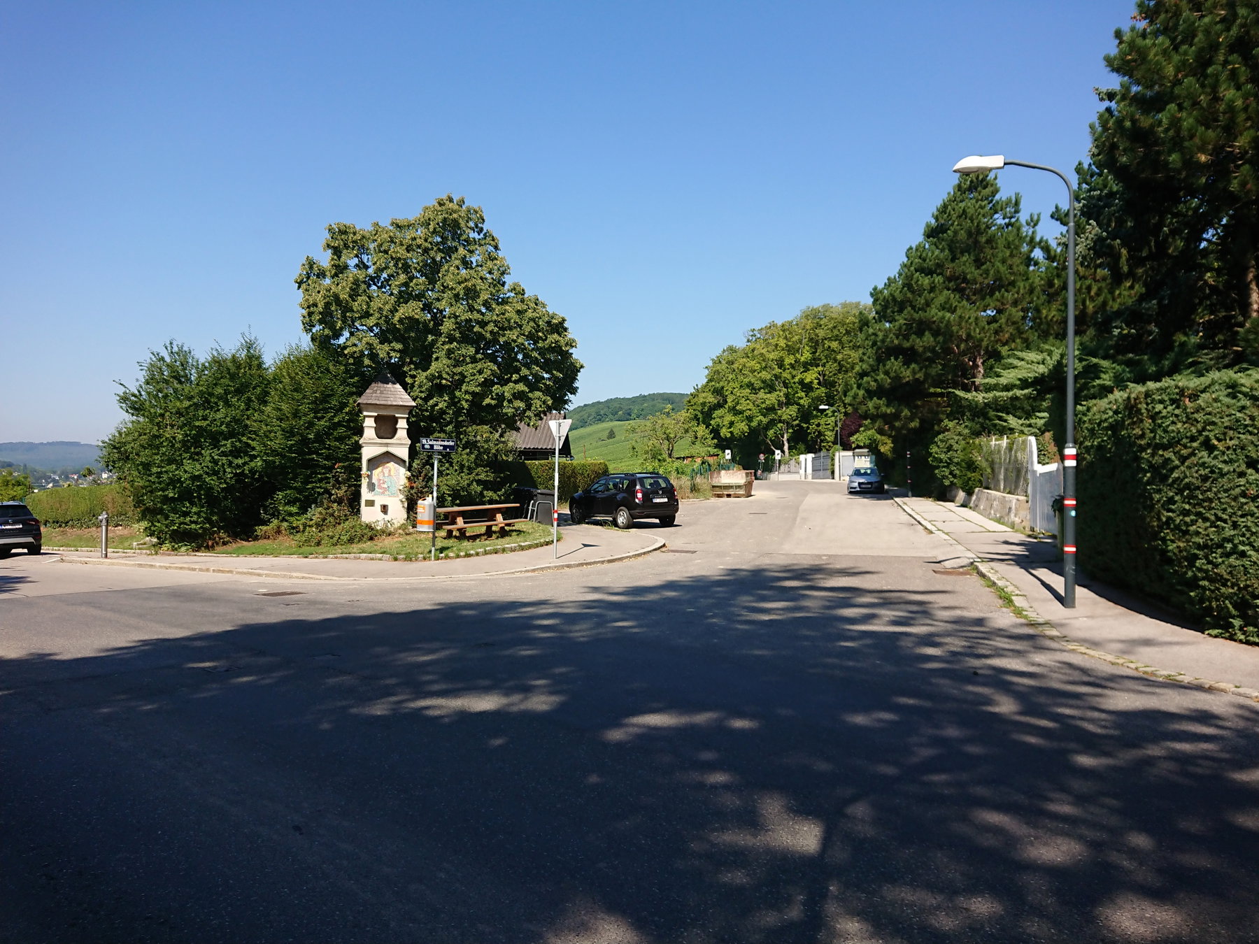 Die Bildsäule auf der Salmannsdorfer Höhe erinnert an das Jahr 1679, als hier die Pest wütete. Hier befand sich ein Seuchenfriedhof. Foto Sigrun Heppner