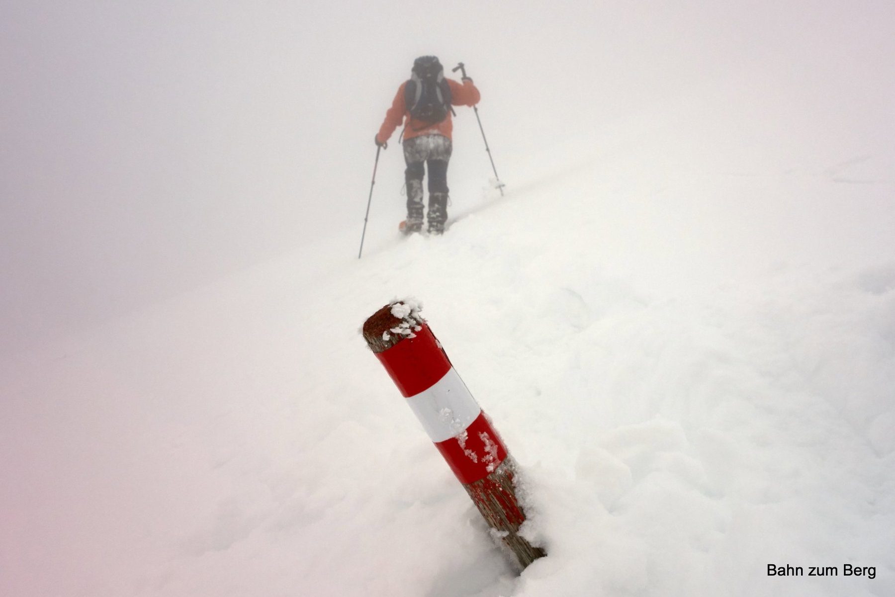 Allerdings sind die Wegmarkierungen von Hinternaßwald herauf nicht wintertauglich, weil zu nahe am Boden angebracht!