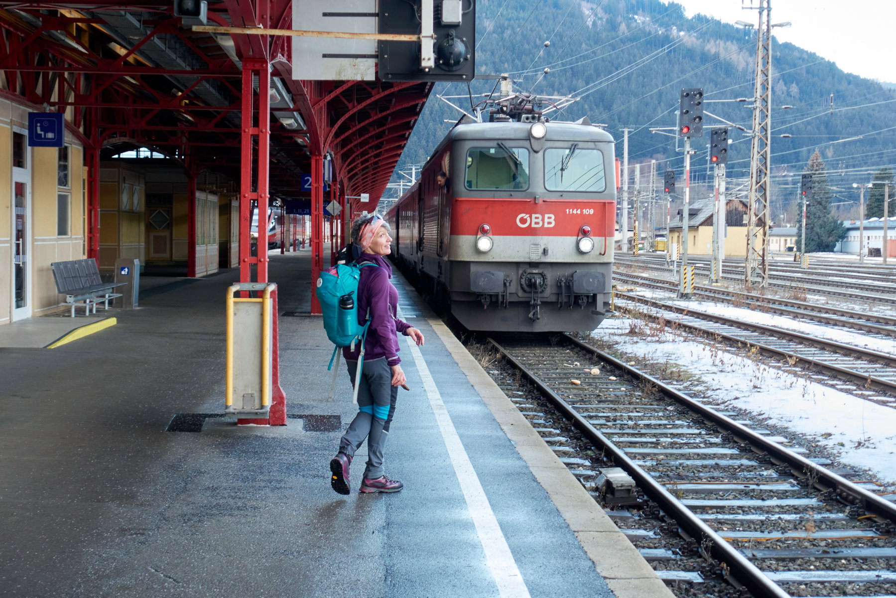 Die Phyrnbahn steht auf Gleis 2 bereit. Foto Martin Heppner
