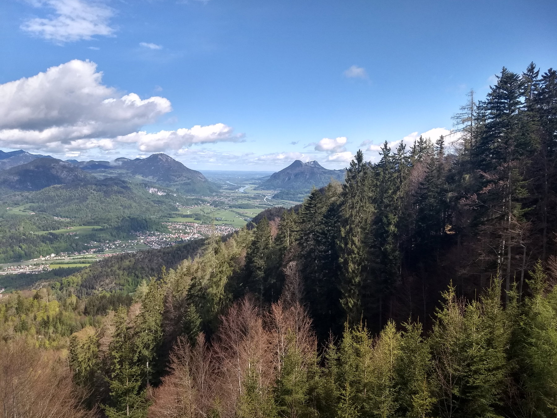Aus dem Sessellift ins Inntal. Foto: Nikolaus Vogl