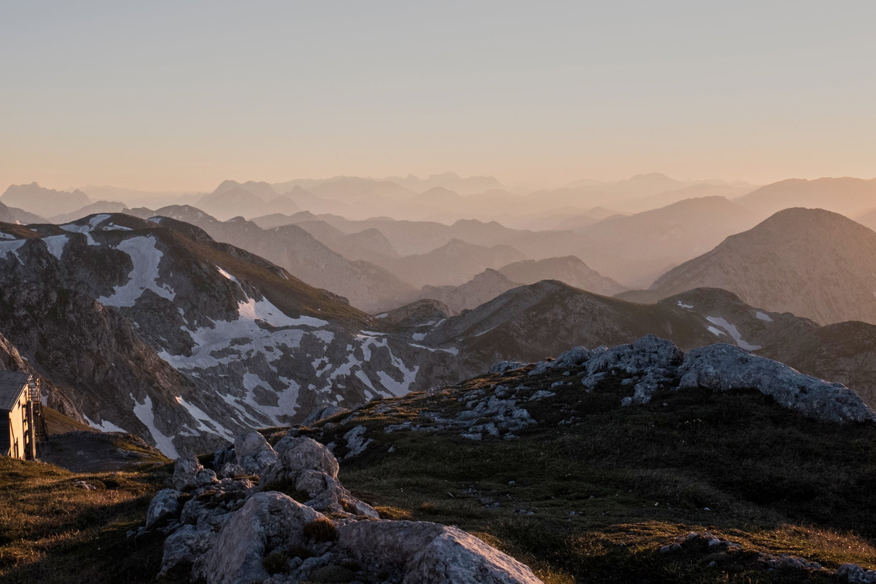 Blick nach Westen zum Schiestlhaus. Foto: Birgit Reiter