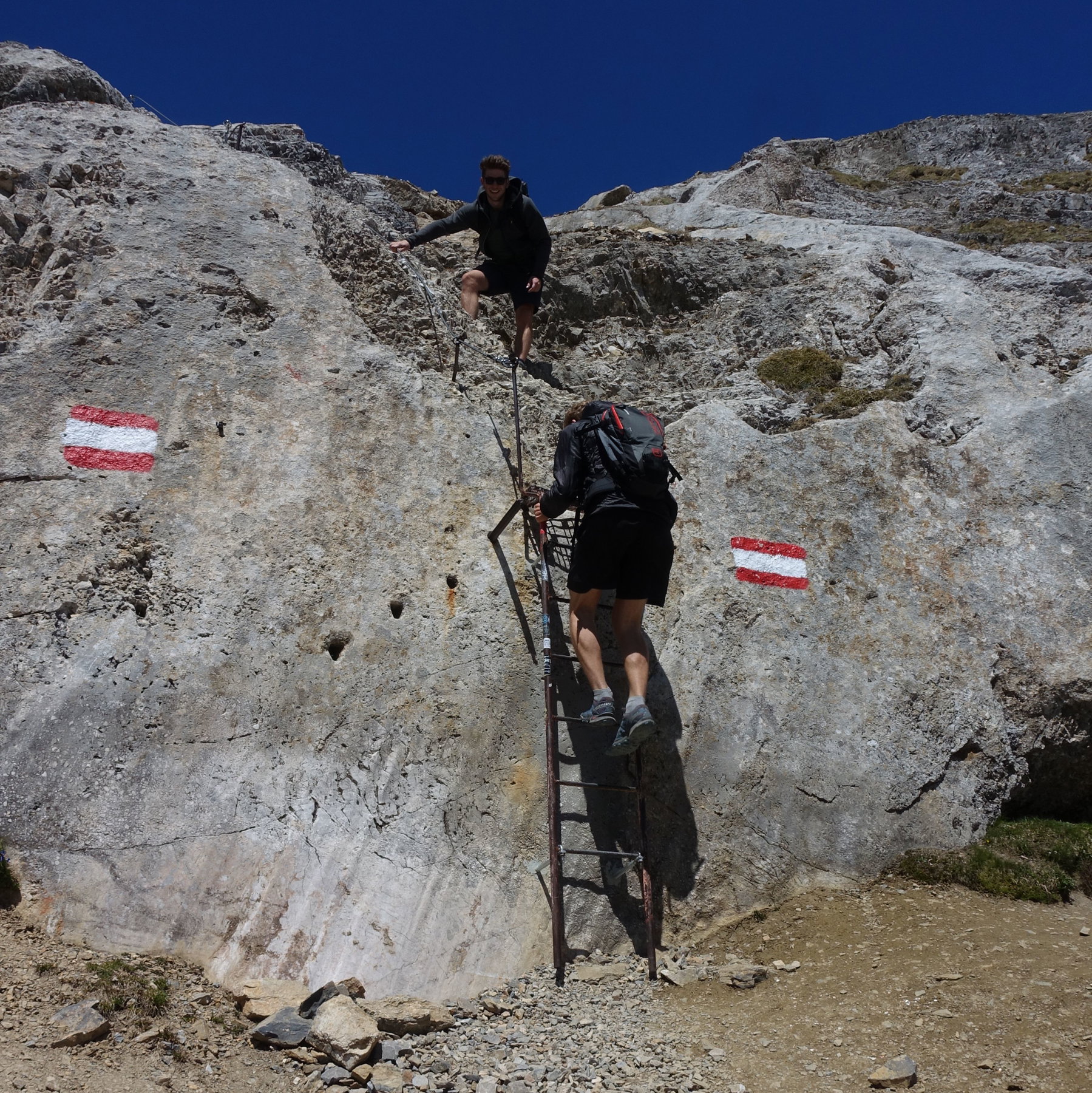 Leiter knapp oberhalb des Jöchls. Foto: Peter Backé
