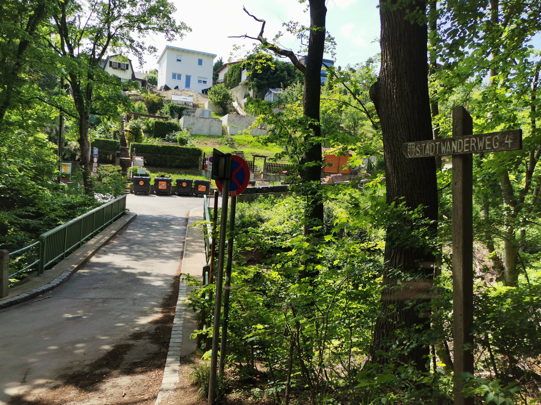 Brücke über den Rosenbach. Foto Veronika Schöll
