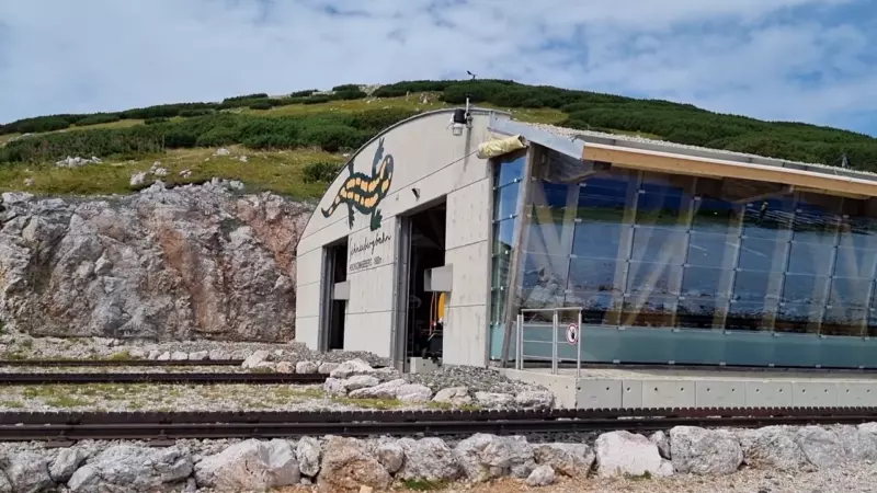 Talfahrt mit der Salamanderbahn. Video: Martin Heppner