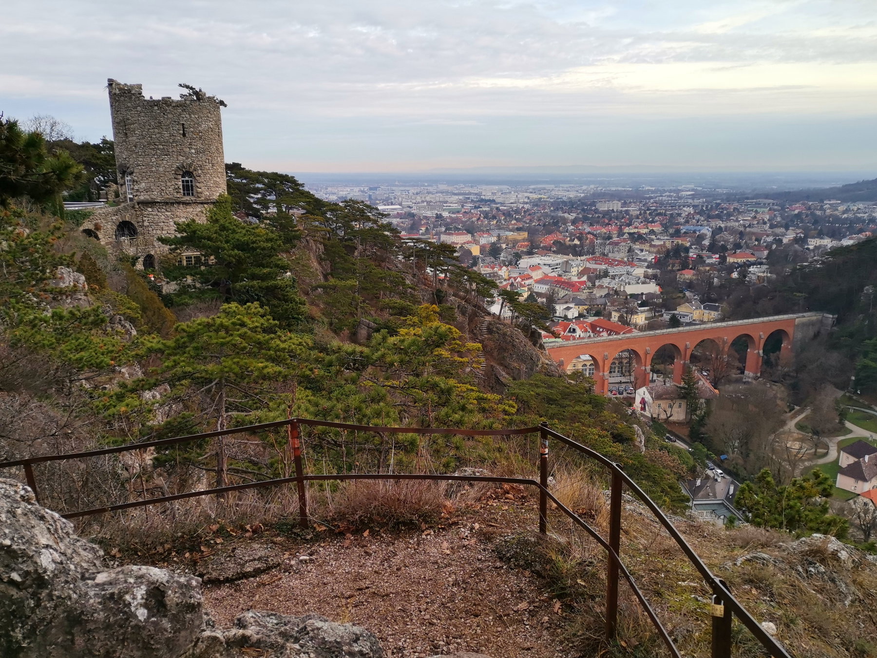 Husarentempel und Schwarzer Turm