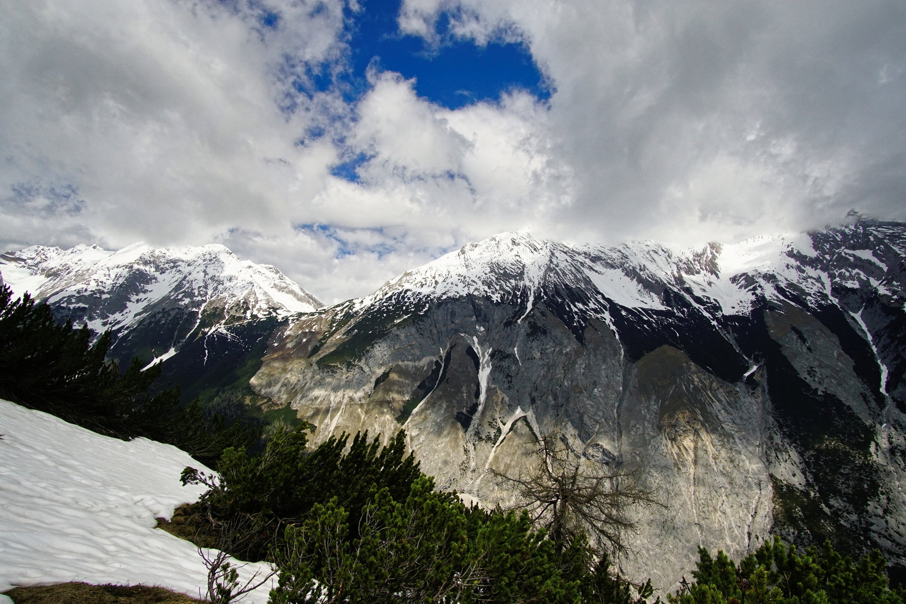 Der Ausblick ins Halltal und Karwendel sollte auch nicht vernachlässigt werden! Foto: Protect Our Winters Austria (POW AT)
