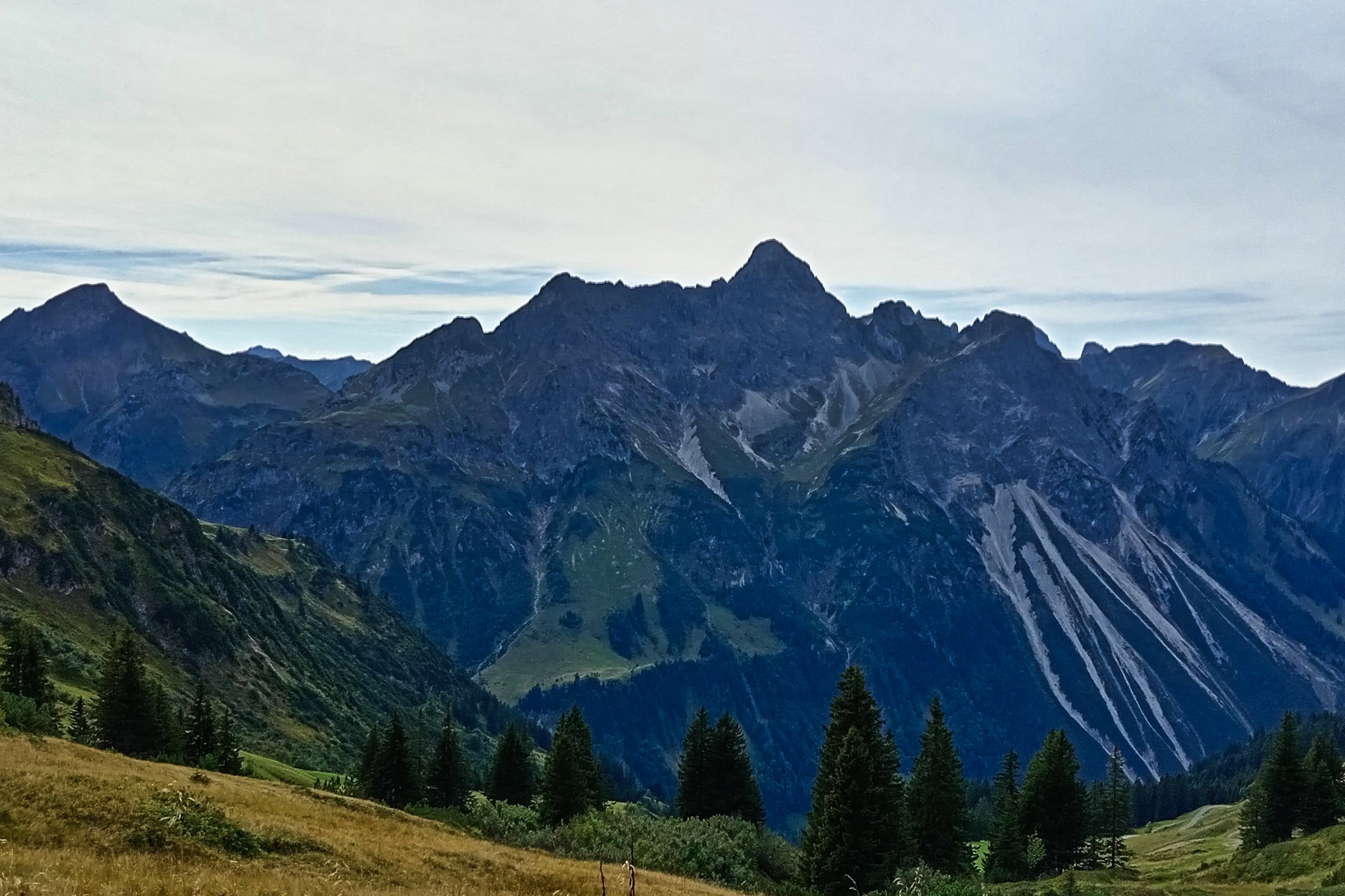 Blick auf die Hochkünzelspitze. Foto: Norman und Lisa