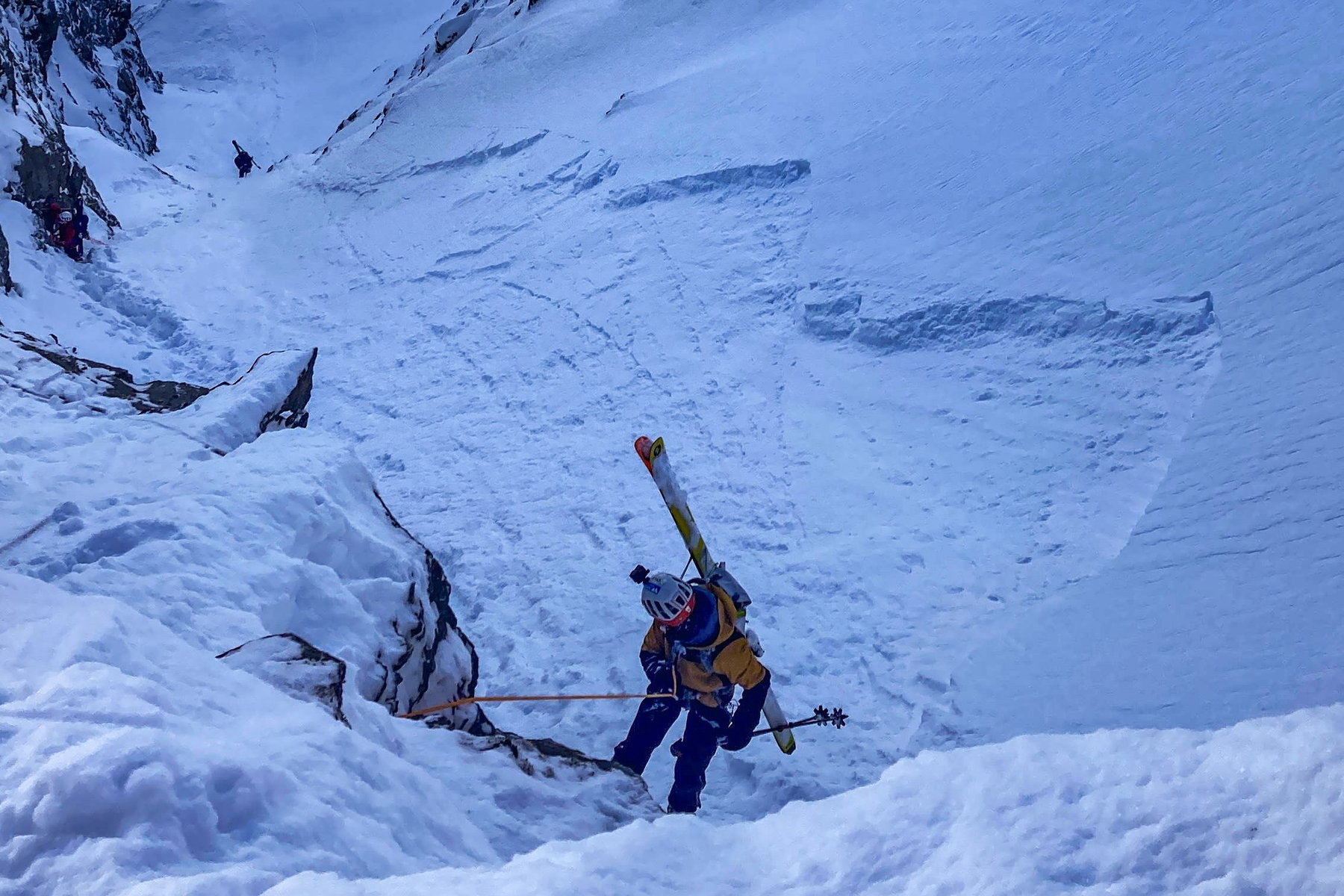 Serles Nordrinne: Skitour mit Abseilen