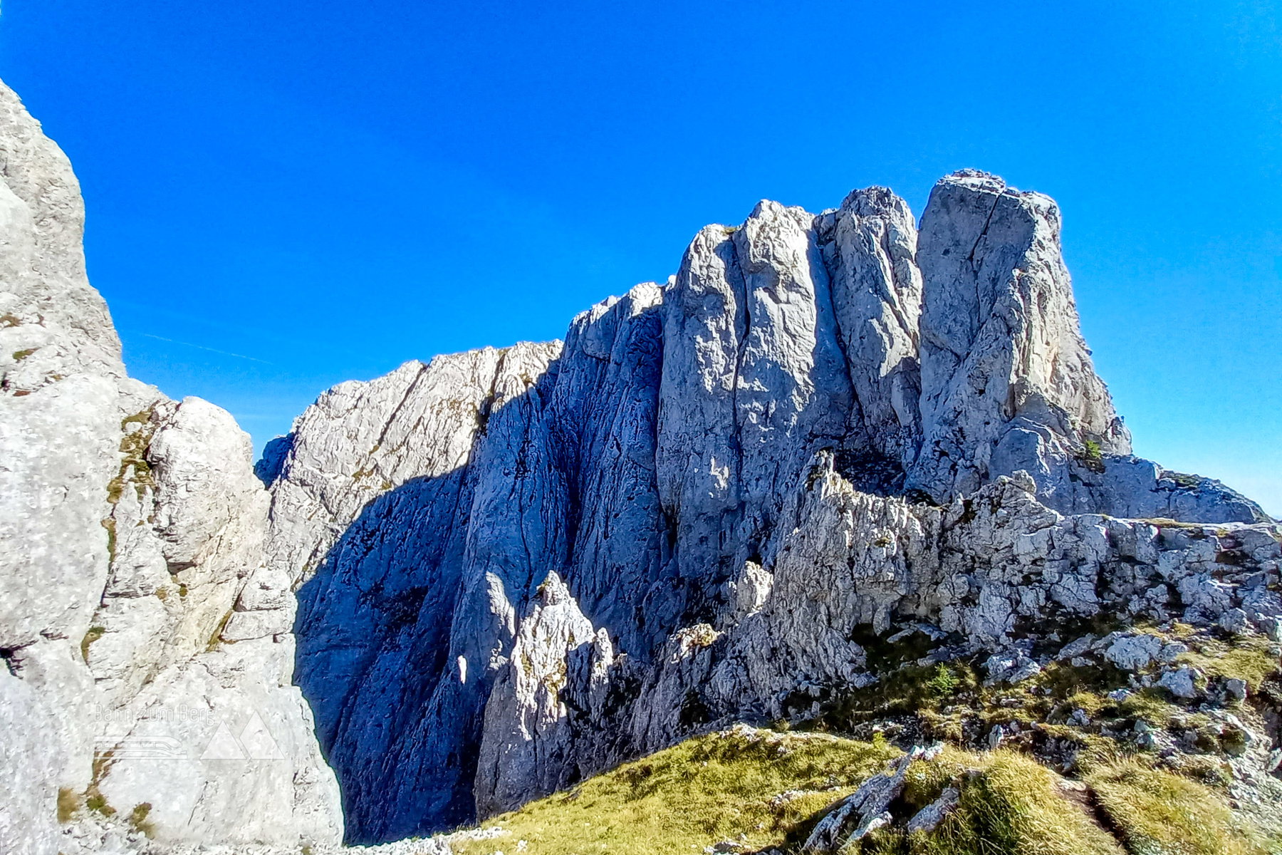 Blick zum schattigen Kamin. Foto: Martina Friesenbichler