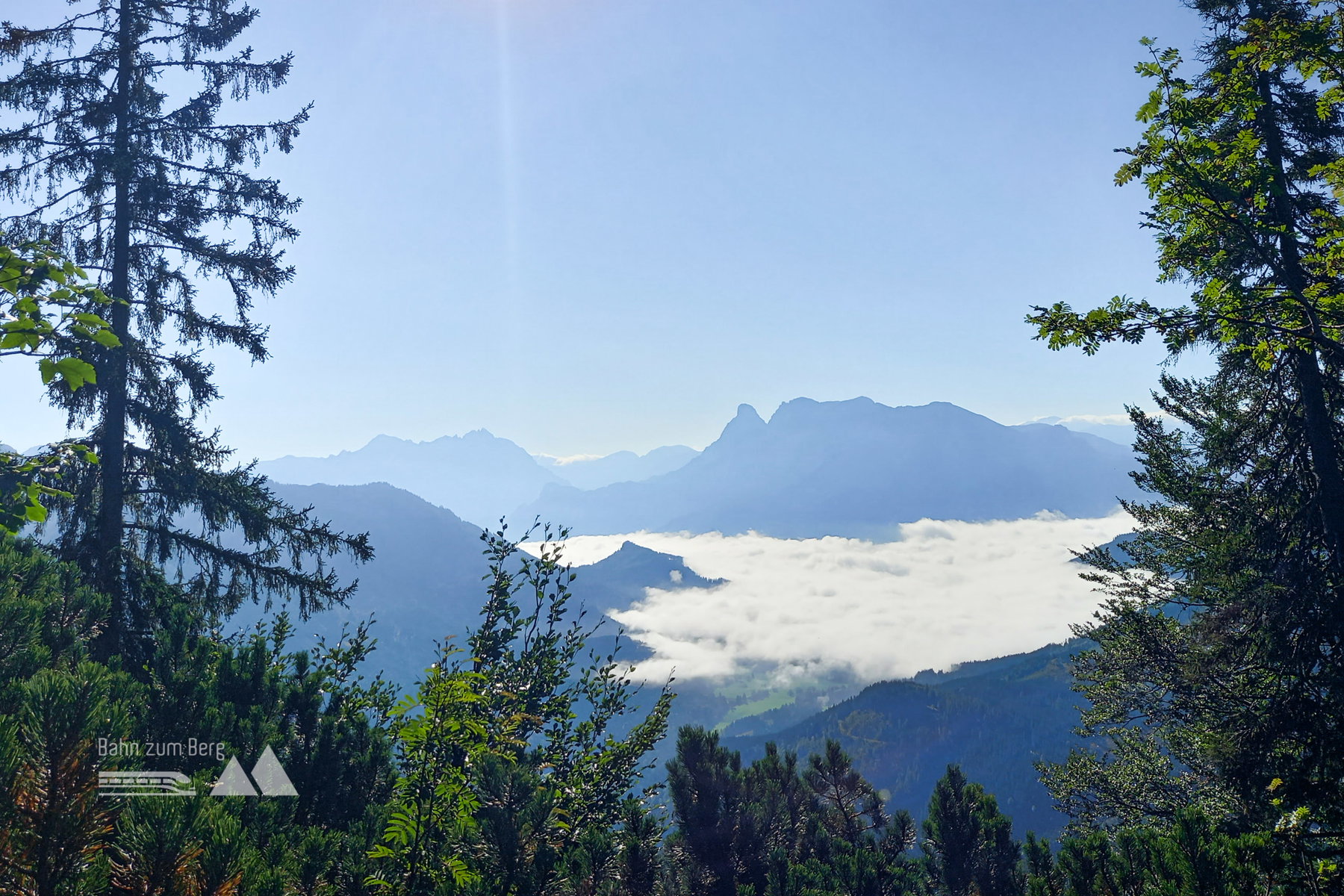 Im Gesäuse hält sich noch Nebel. Foto: Martina Friesenbichler