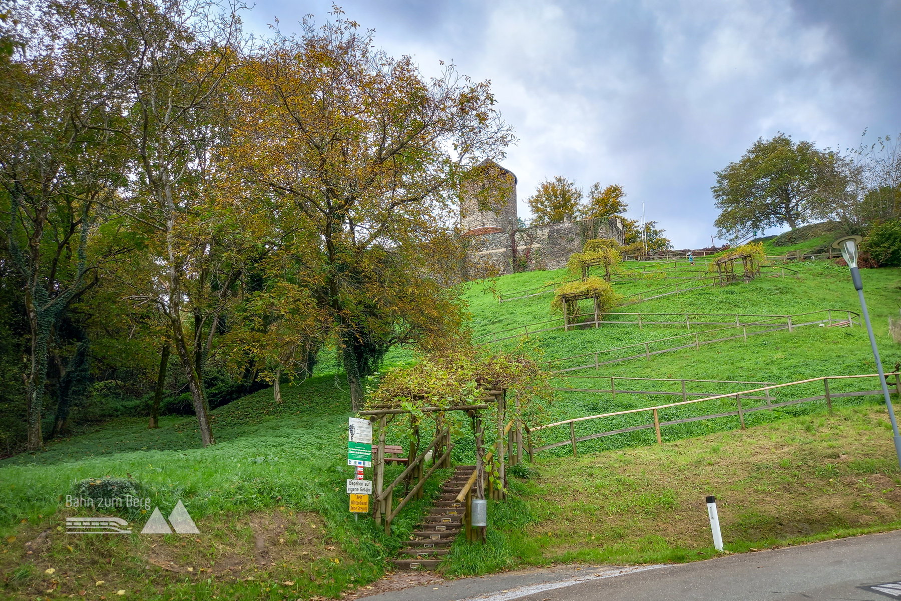 Blick zur mittelalterlichen Burg Deutschlandsberg. Foto: Martina Friesenbichler