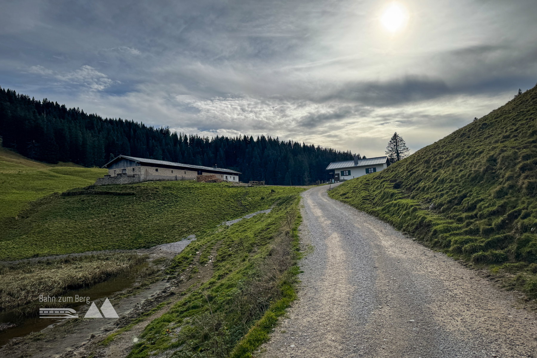 Häuser in Sicht; Foto: Bernhard Walle