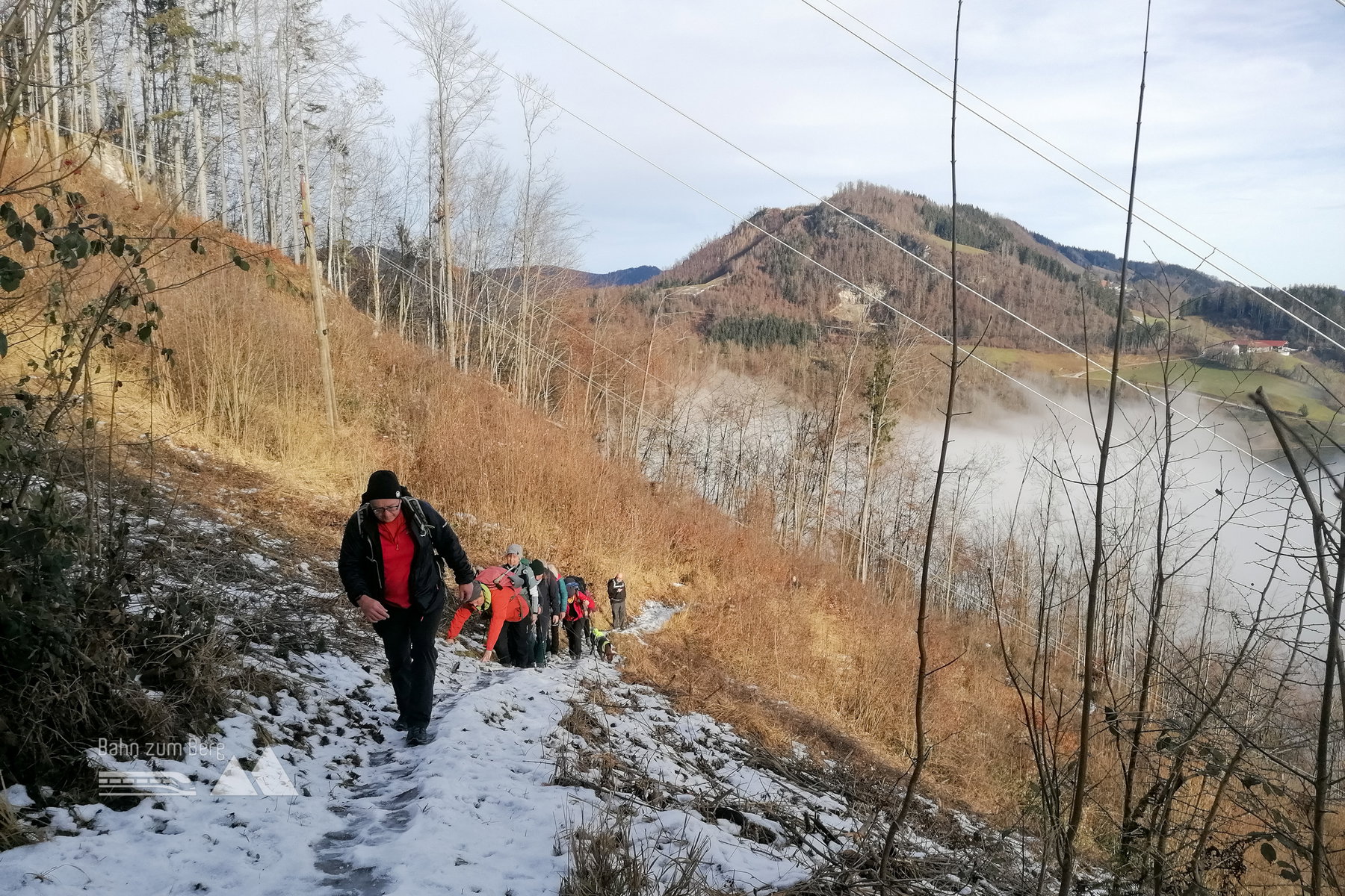 Über dem Nebel stehen: Am Menweg entlang des Schieferstein