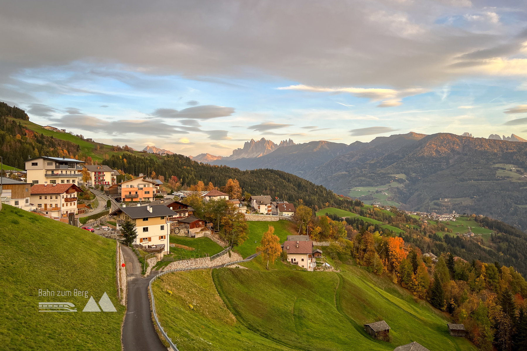 Blick von der Bushaltestelle. Foto: Bernhard Walle