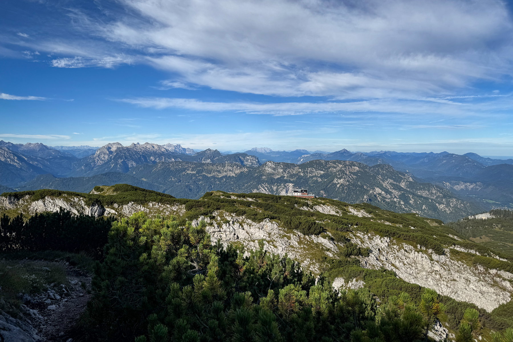 Blick in Richtung Stöhrhaus vom Berchtesgadener Hochthron. Foto: Bernhard Walle