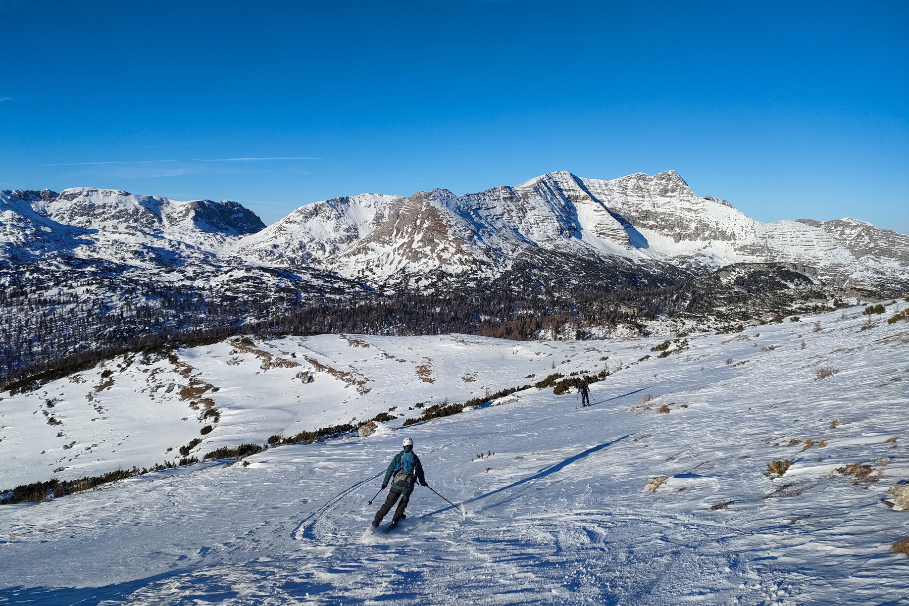Auf geht’s Richtung Angeralm (vor uns das Warscheneck). Foto: Manfred Hinteregger