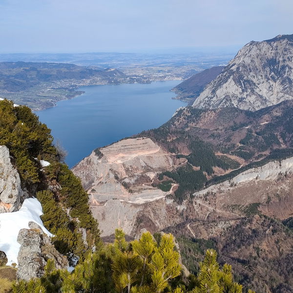 Erlakogel: erwachender Frühling bei der schlafenden Griechin