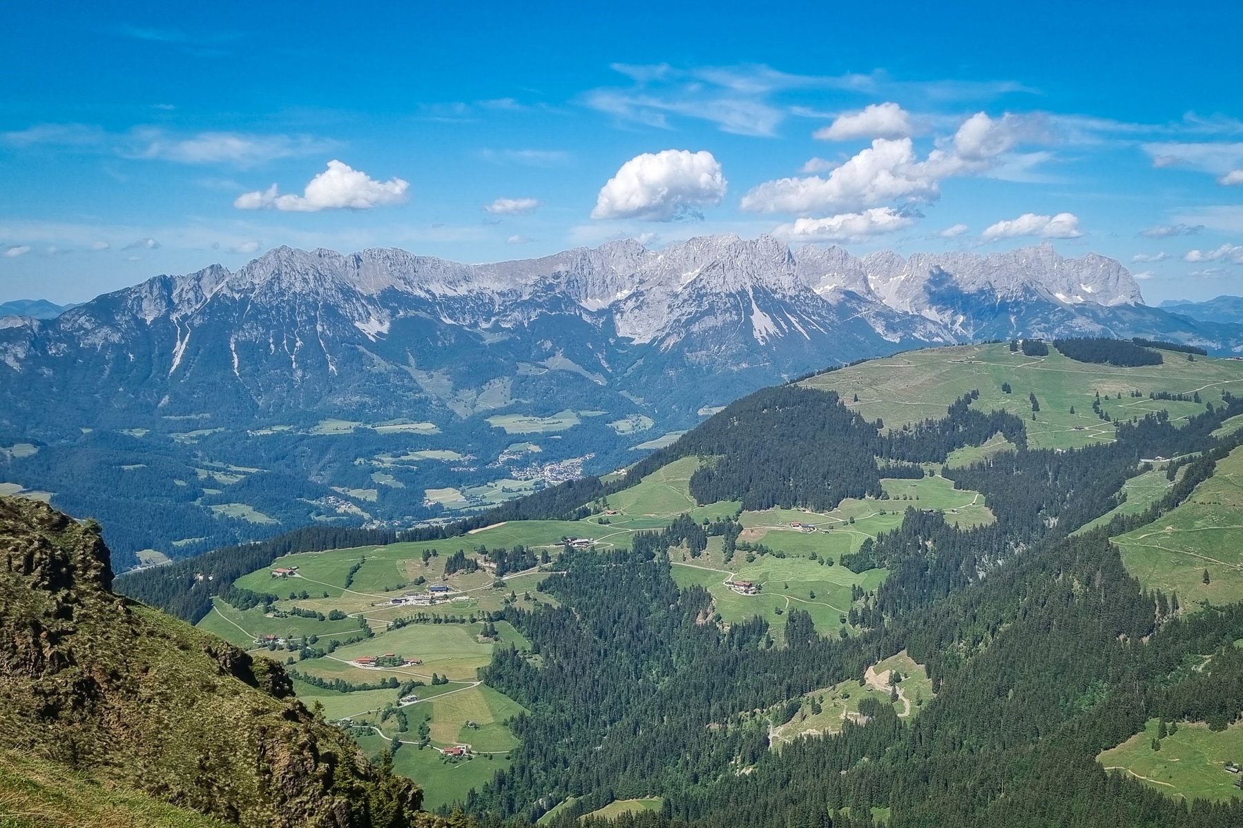 Blick zum Wilden Kaiser vor der Spitze. Foto: David Sommer