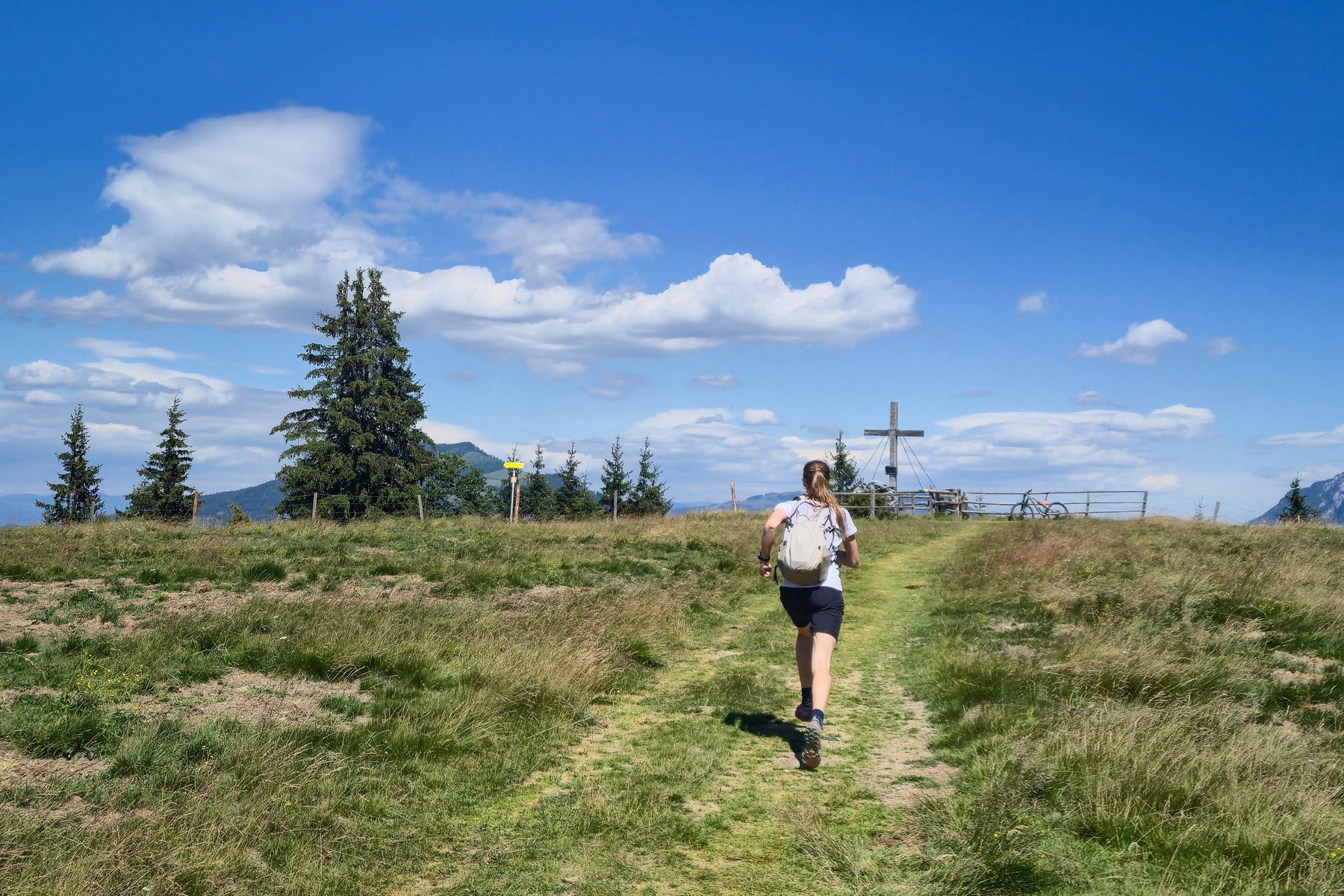 Drei Kaspressknödel, zwei Gipfel und ein unvergesslicher Tag in der Hochsteiermark
