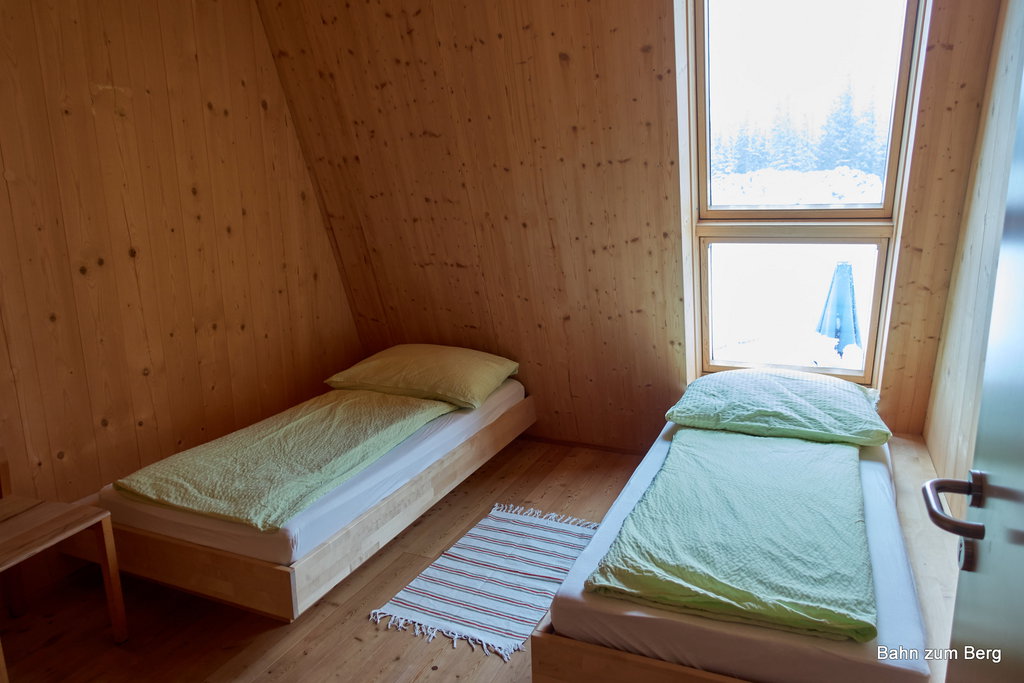 Ein Zimmer im Naturfreundehaus Knofeleben