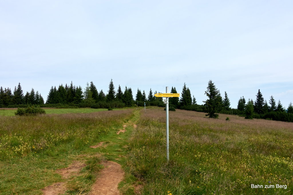 Wegweiser vor der Höllentalaussicht. Foto: Martin Heppner