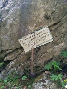 Ich weiß jetzt wo der Hammer hängt: Gleich nach der Leiter. © 2015 MH