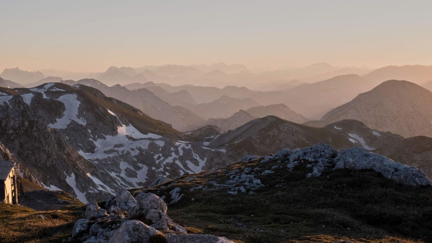 Blick nach Westen zum Schiestlhaus. Foto: Birgit Reiter