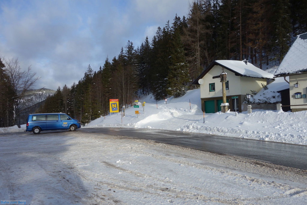 Paßhöhe Zellerrain mit Blick auf den gespurten Weg, den wir gleich nehmen werden.