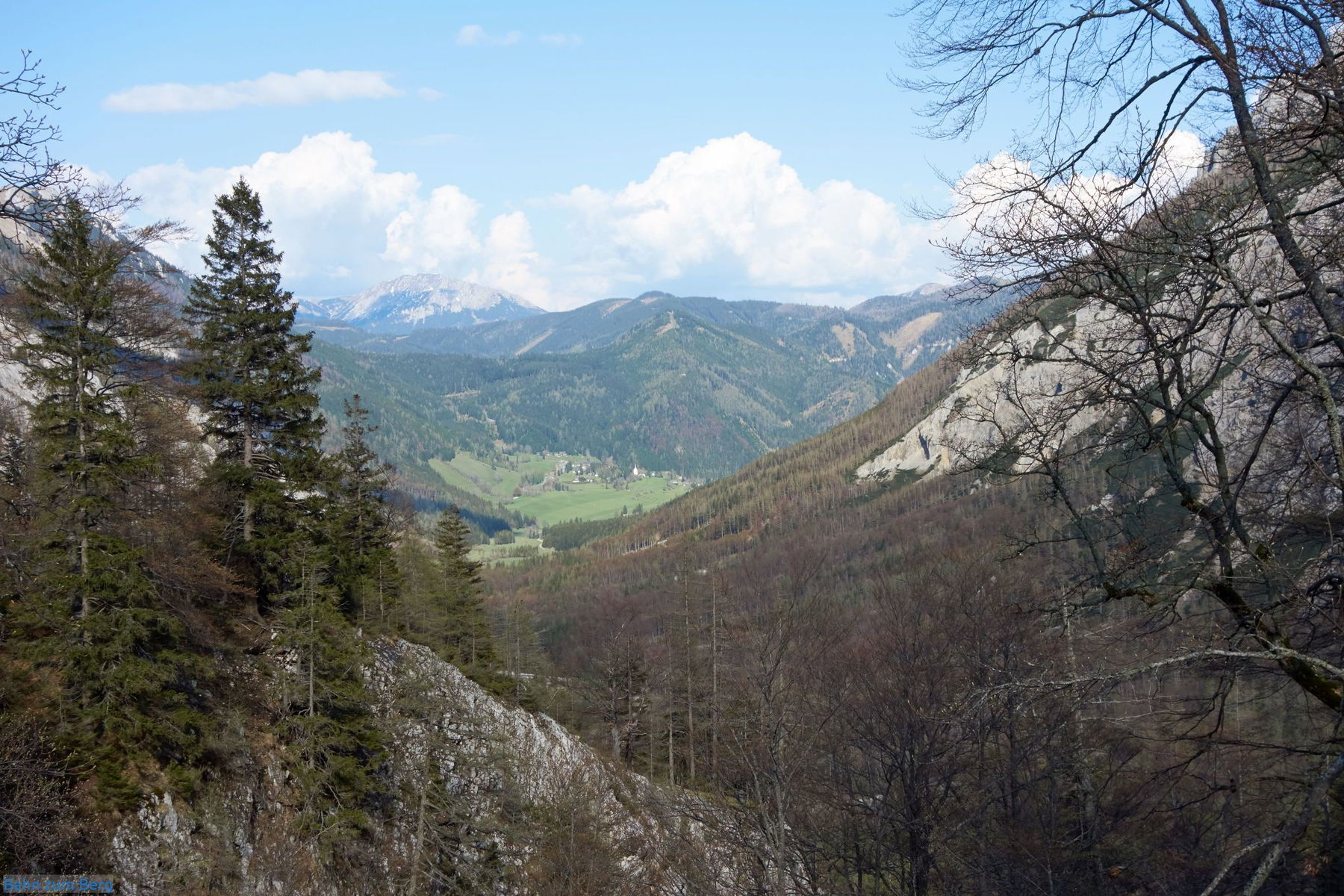 Seewiesen kommt in Sichtweite.