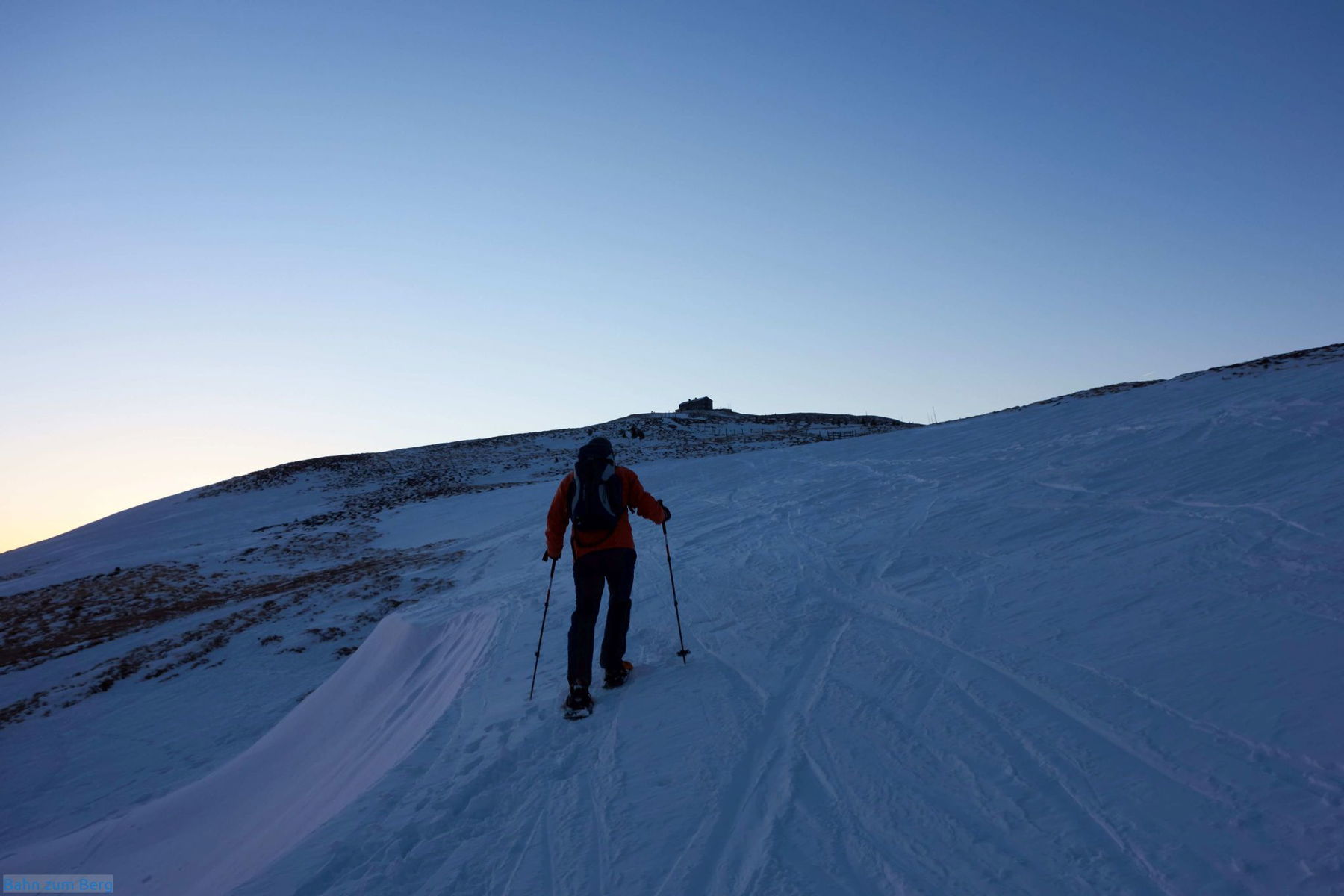 Von der Geländekante bis zum Alois-Günther-Haus ist es nur mehr eine Viertelstunde.