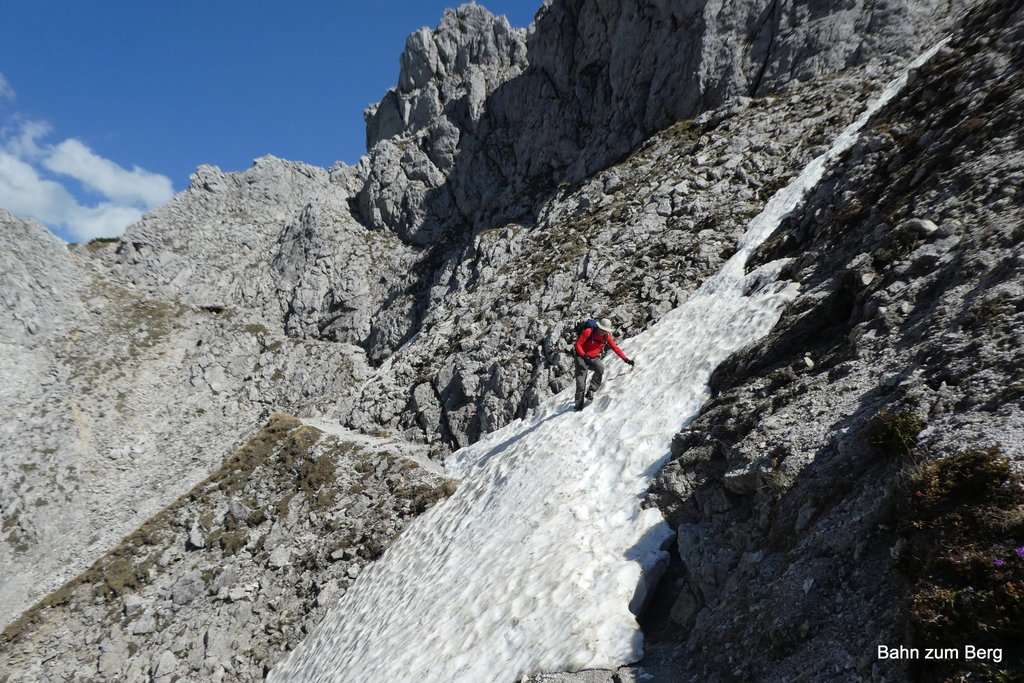 Blick zurück am Ochsensteig Richtung Fölzsattel.