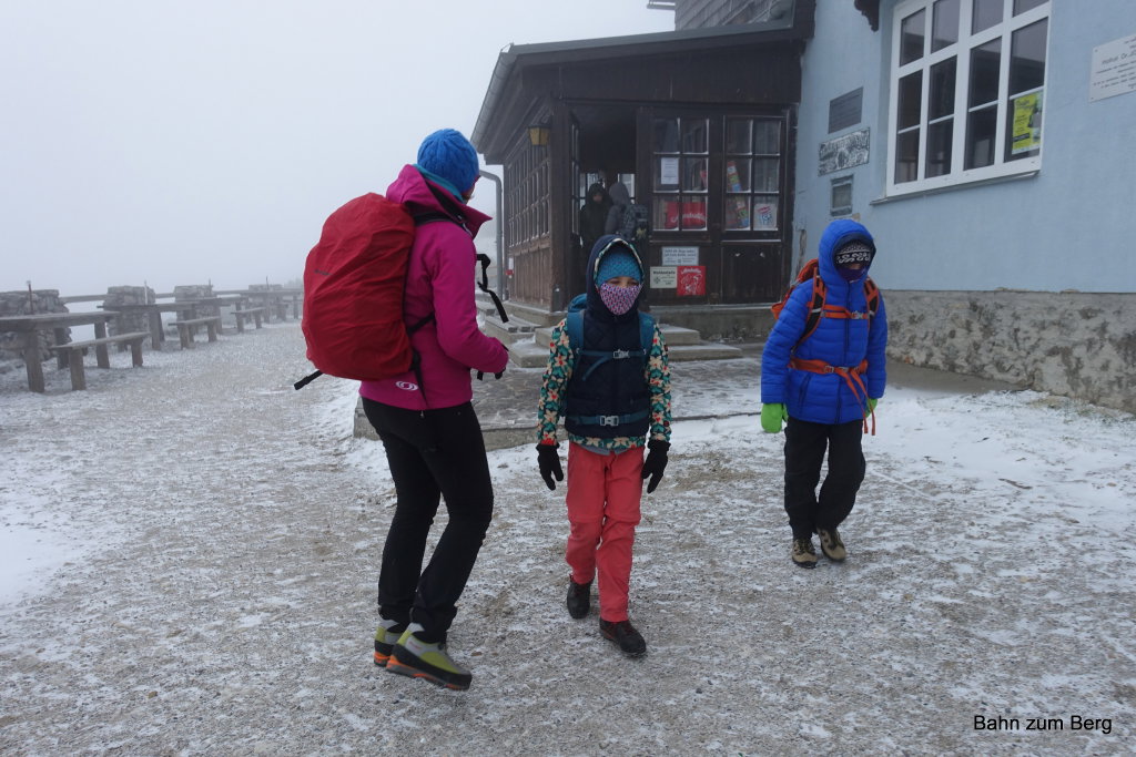 In der Früh hat der Schneefall begonnen