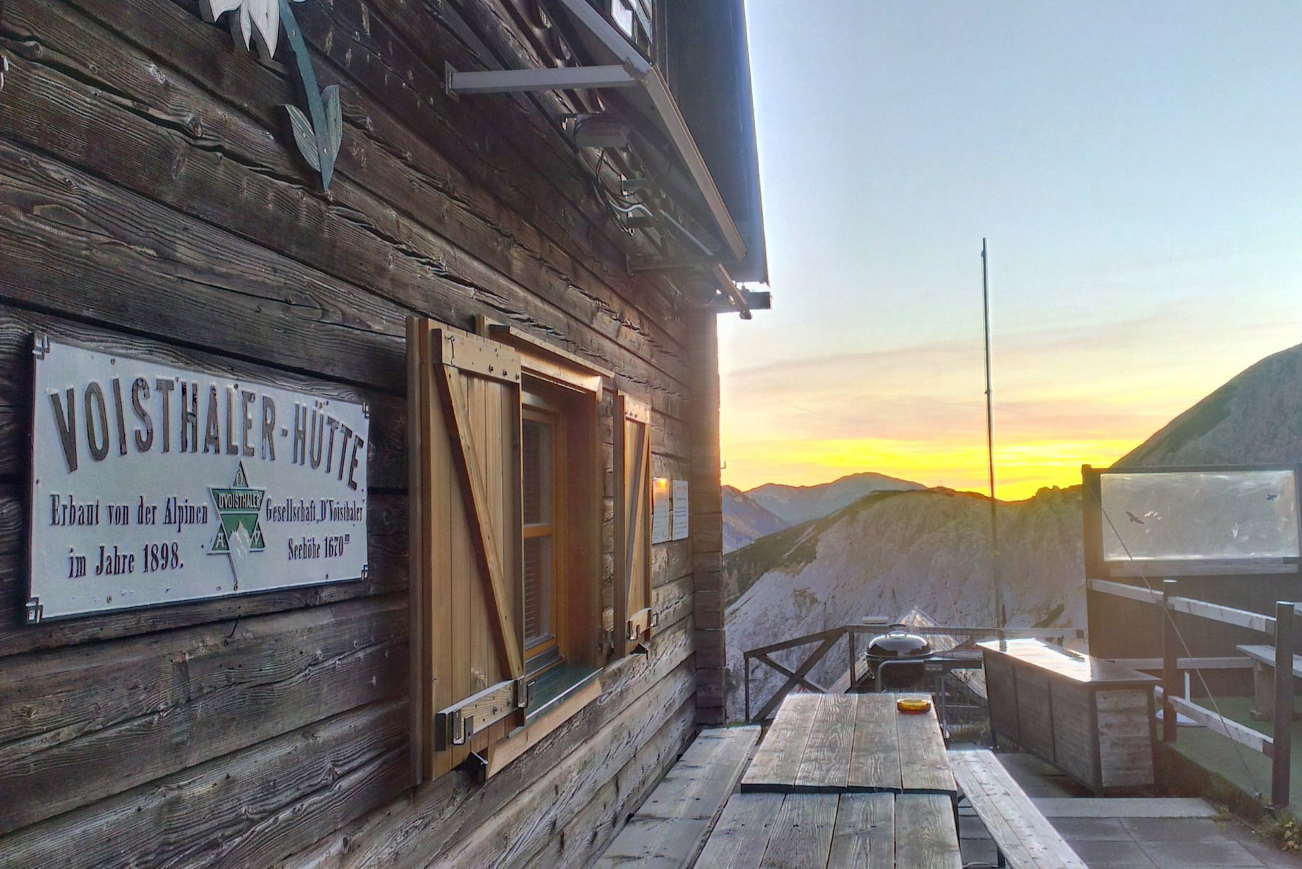 Morgenrot bei der Voisthalerhütte