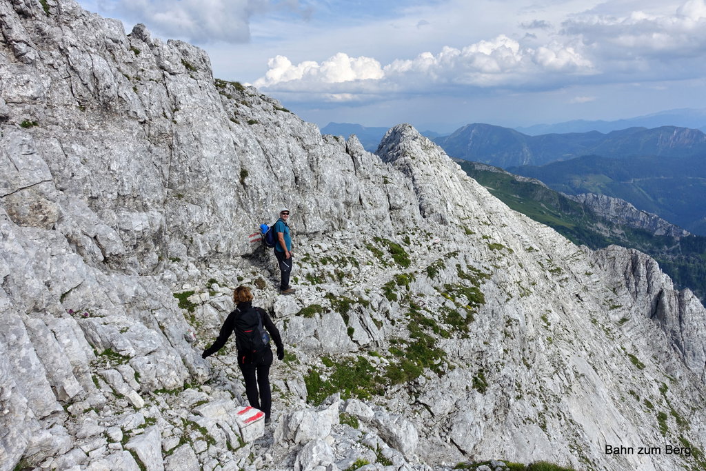 Abstieg direkt nach dem Gipfel und vor dem Guglgrat