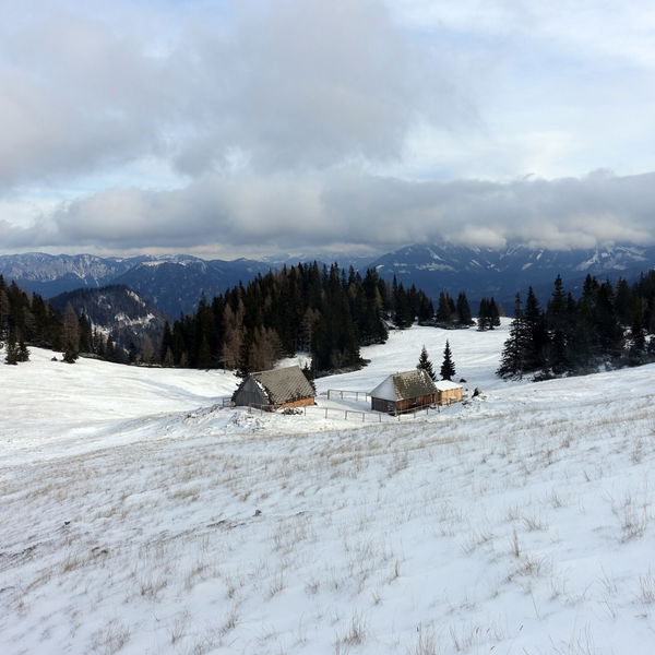 Winterwanderung entlang der Kastenmäuer