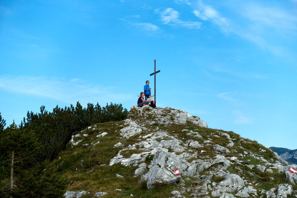 Links: Dachsteinblick. Rechts: Blick auf den Dachstein. Foto: Veronika Schöll