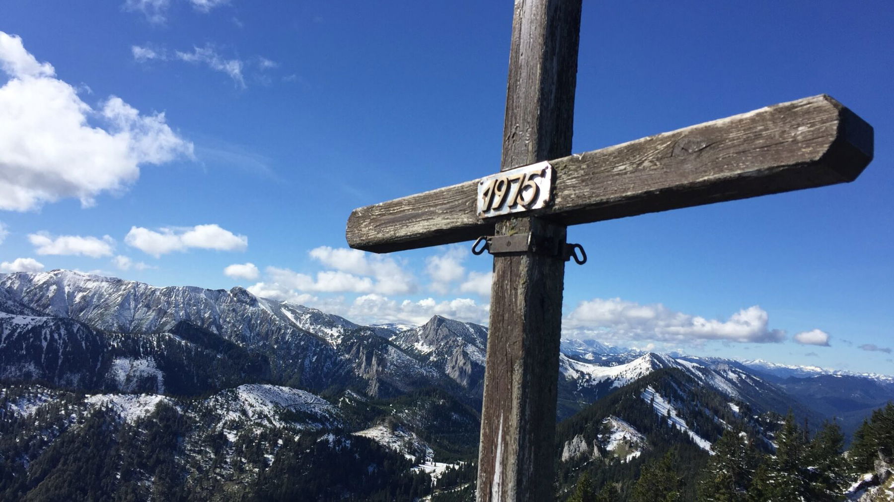 Gipfelfoto Großer Sonnleitstein, Blick auf Schneealpe. Foto: Petra Jens