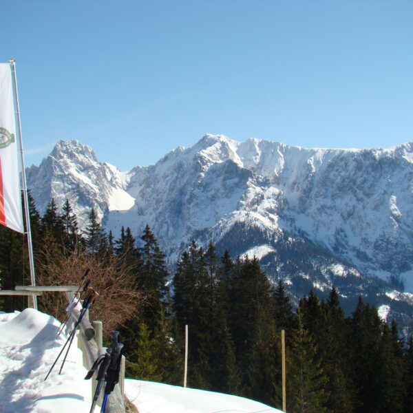 Ausblick Vorderkaiserfeldenhütte. Foto: Markus Büchler