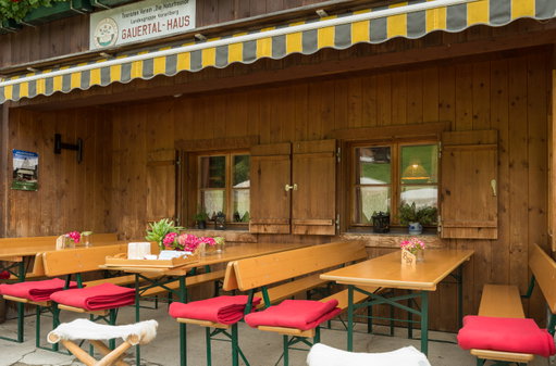 Terrasse Gauertalhaus. Foto: Alfred Leitgeb