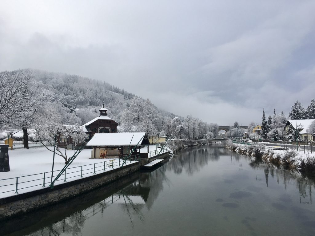 Brücke über die Schwarza in Payerbach. Foto Veronika Schöll