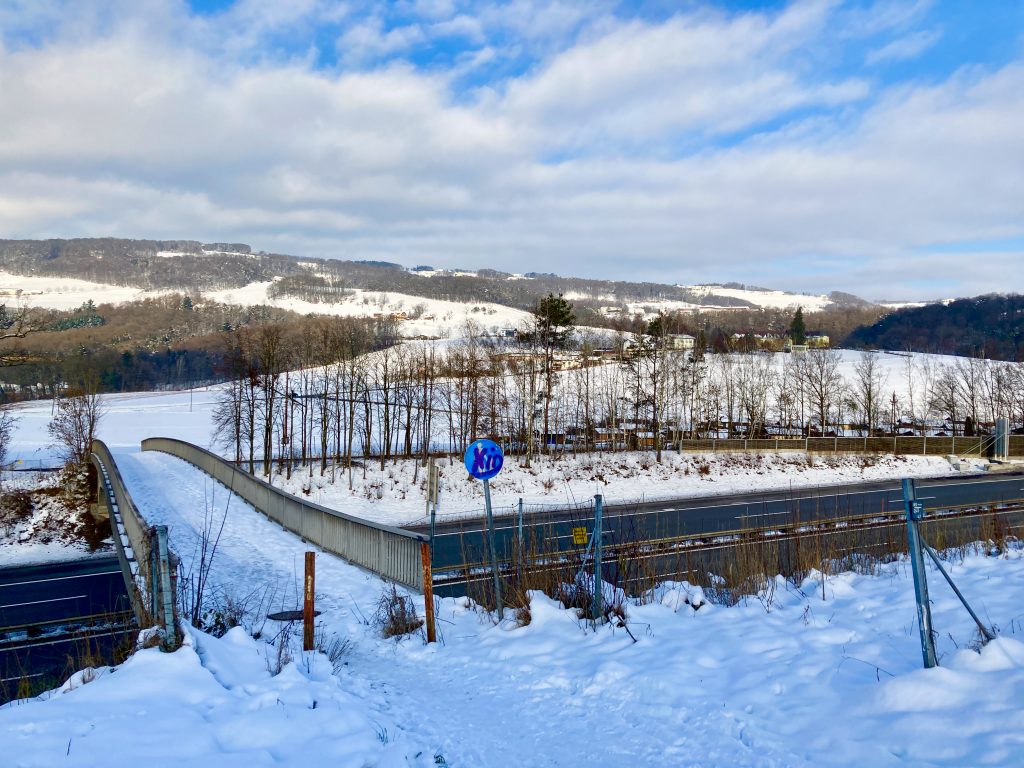 Brücke über A7. Foto: Stefan Hochhold