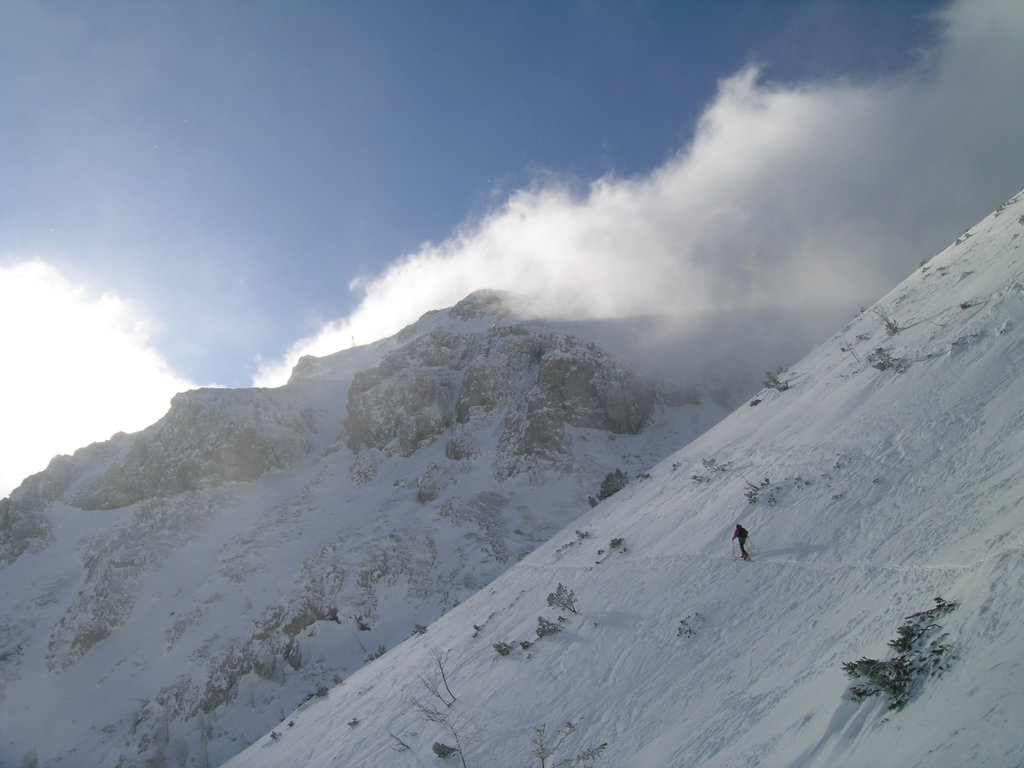 Aufstieg auf den Spuren des Schlangenwegs. Foto: Alpenverein Edelweiss