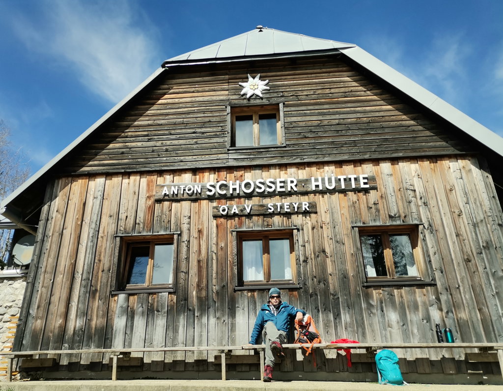 Sonnenseite Schosserhütte. Foto Veronika Schöll
