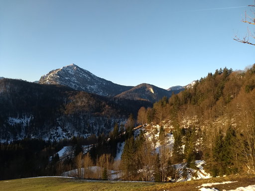 Aussichtspunkt im Anstieg – im Hintergrund das Ristfeuchthorn. Foto: Nikolaus Vogl