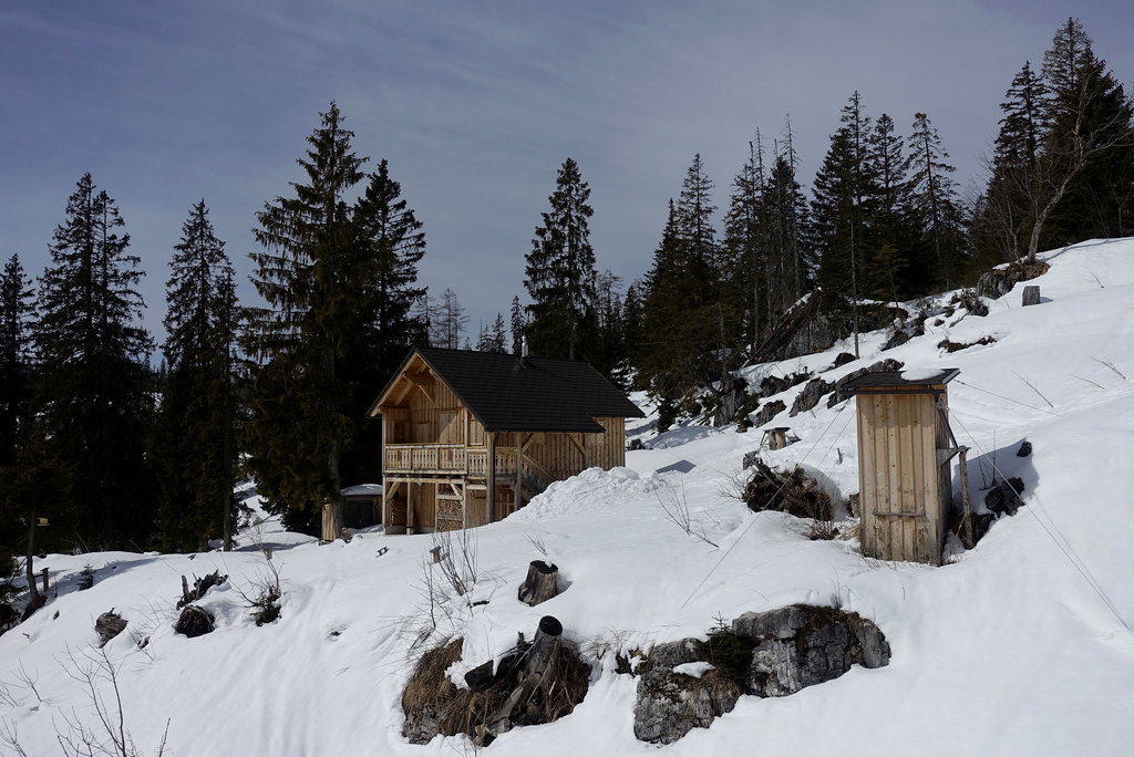 Neues Almhaus auf der Gsprangalm. Foto: Peter Backé