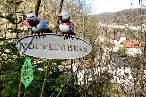 Vogelimbiss. Foto: Stefan Hochhold