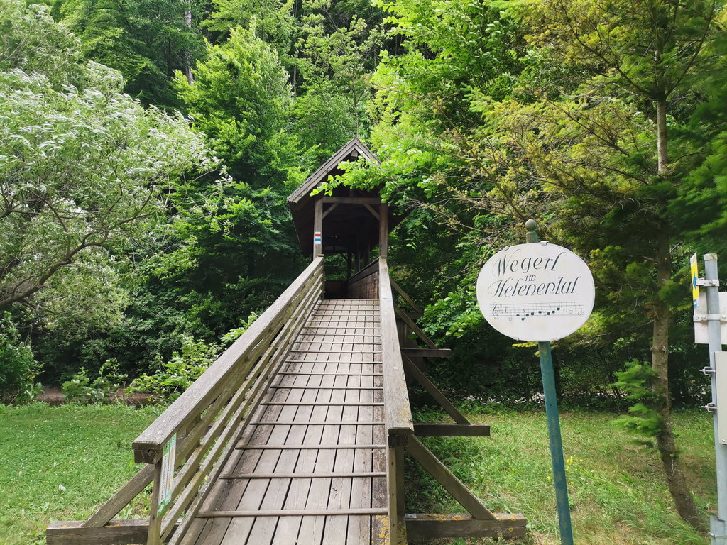 Brücke über die Schwechat. Foto Veronika Schöll