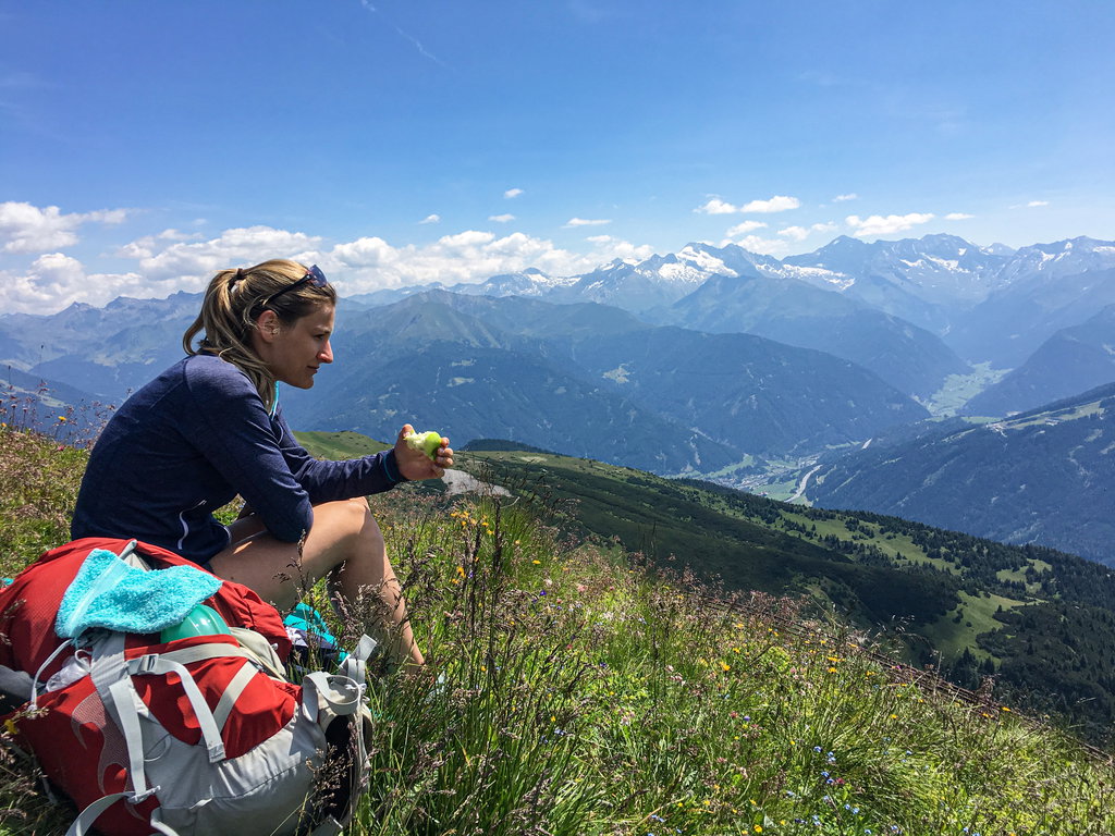 Pause bei der Peilspitze oberhalb der Blaser Hütte. Foto: Judith Hammer
