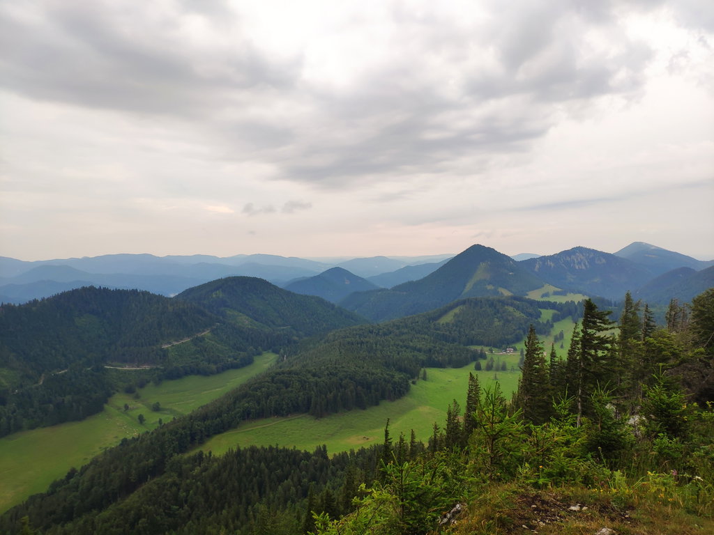 Ausblick von der Edelweißhütte