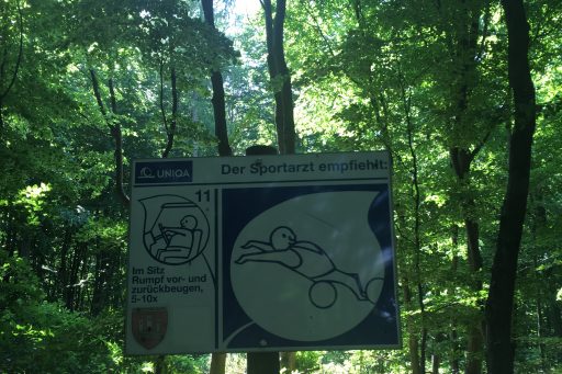 Verschiedene Anweisungen :-) Fotos: Veronika Schöll